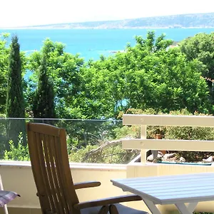 apartman-kucer.primorje-gorskikotar.com/
