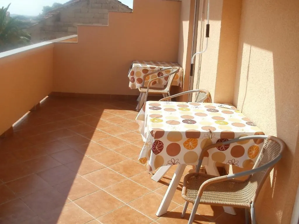 ביבינייה Apartments And Rooms Nediljko 0*,  קרואטיה